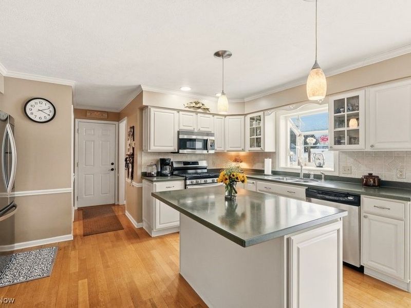 2090 Sand Run Knolls Drive, Akron, OH 44313 Photo 15