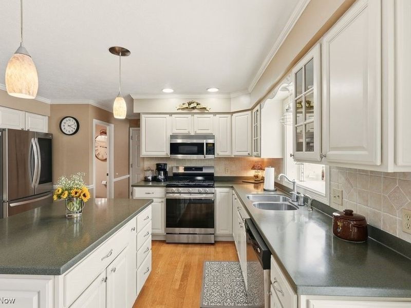 2090 Sand Run Knolls Drive, Akron, OH 44313 Photo 16