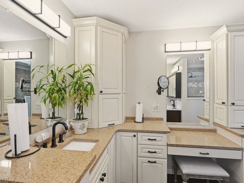 2090 Sand Run Knolls Drive, Akron, OH 44313 Photo 24