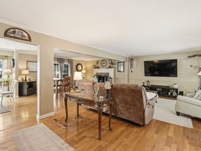 2090 Sand Run Knolls Drive, Akron, OH 44313 Photo 6