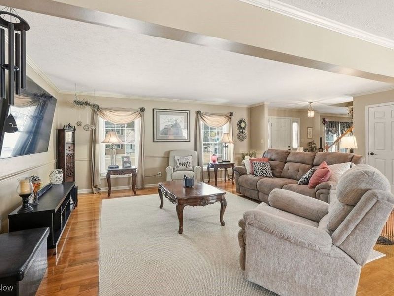 2090 Sand Run Knolls Drive, Akron, OH 44313 Photo 7