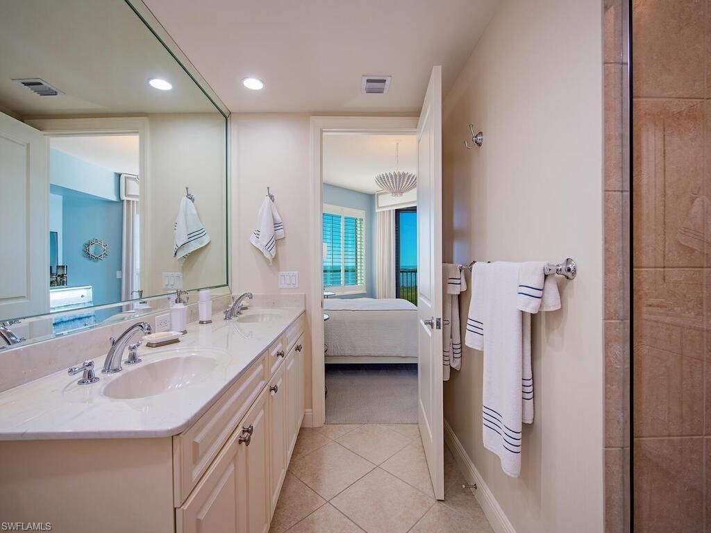 23850 Via Italia Cir, Unit 2005, Estero, FL 34134 Photo