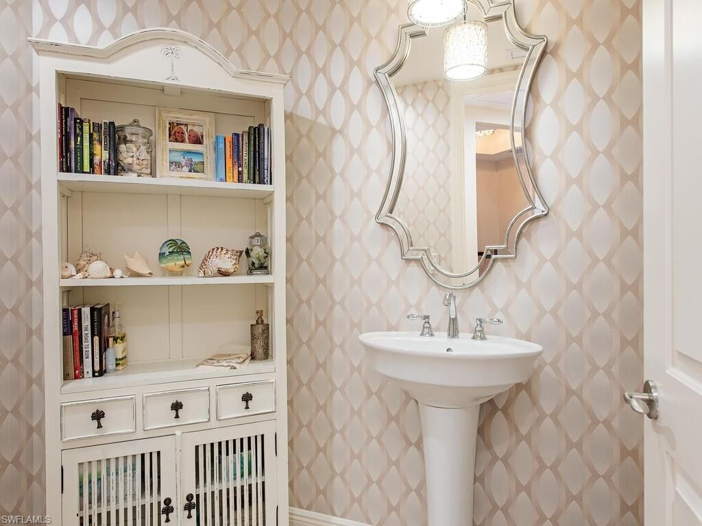 23850 Via Italia Cir, Unit 2005, Bonita Springs, FL 34134 Photo