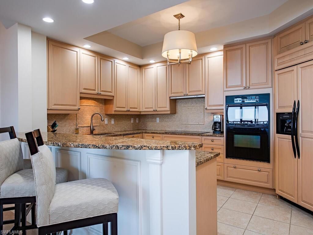 23850 Via Italia Cir, Unit 2005, Estero, FL 34134 Photo