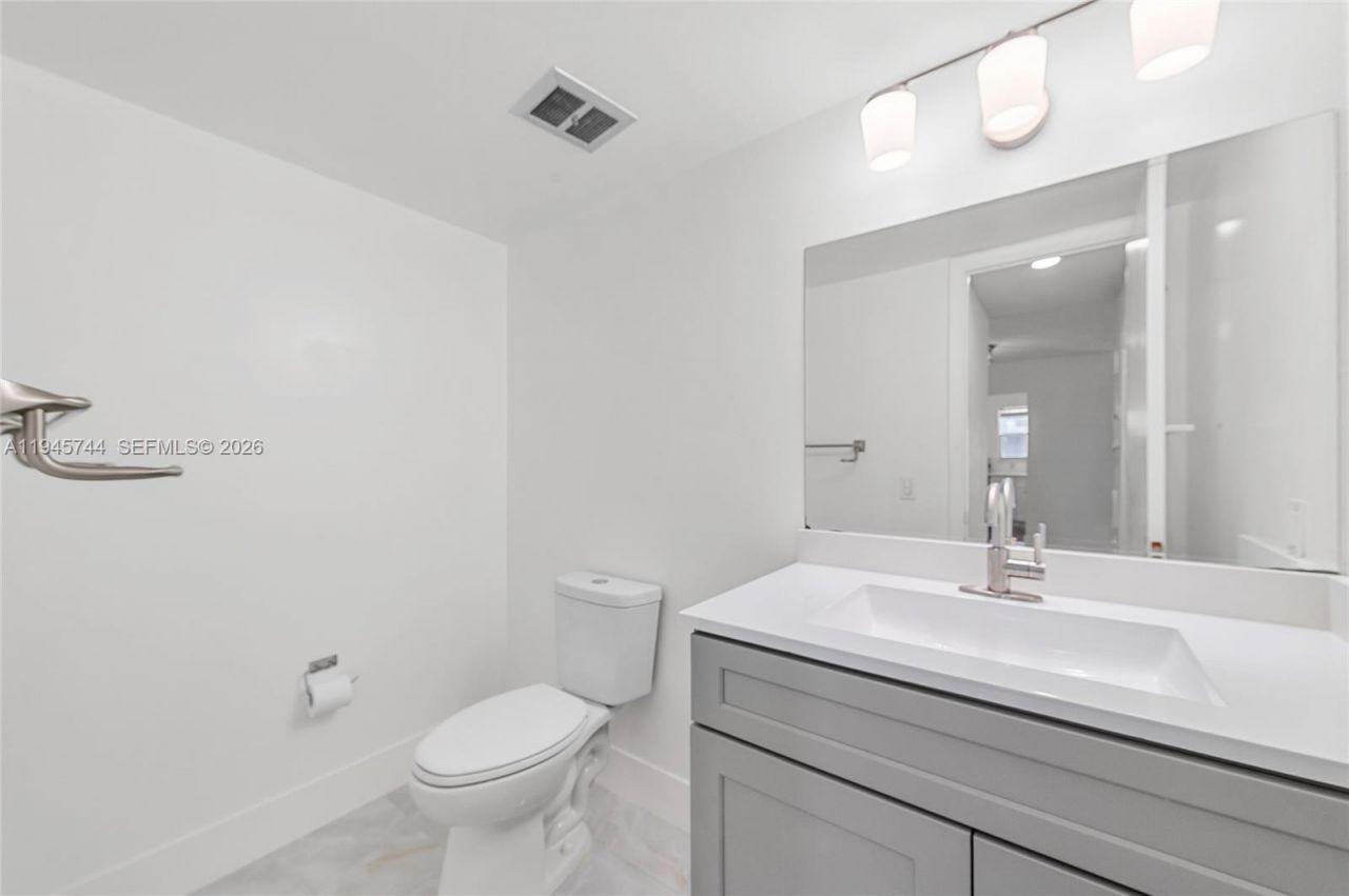 1750 Jefferson St, Unit 510, Hollywood, FL 33020 Photo
