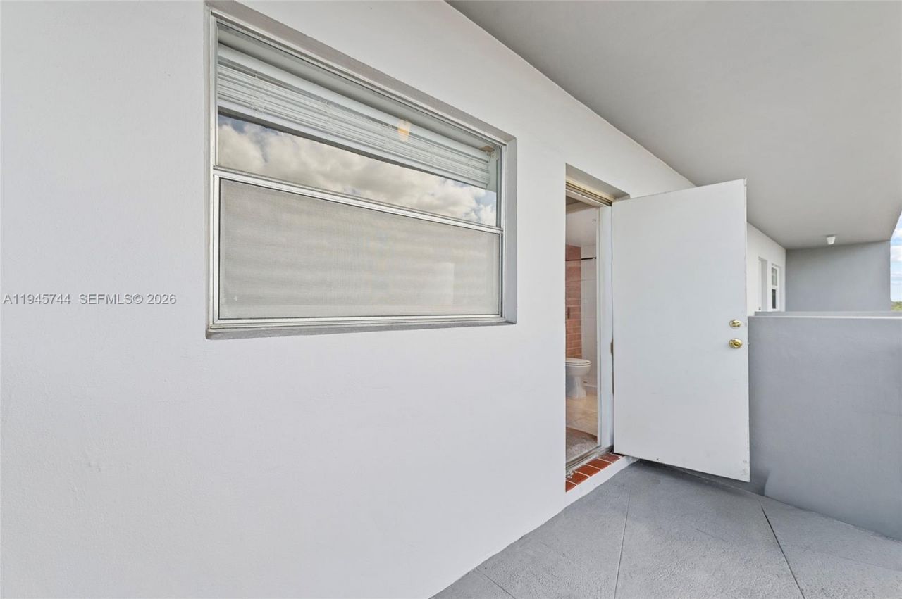 1750 Jefferson St, Unit 510, Hollywood, FL 33020 Photo