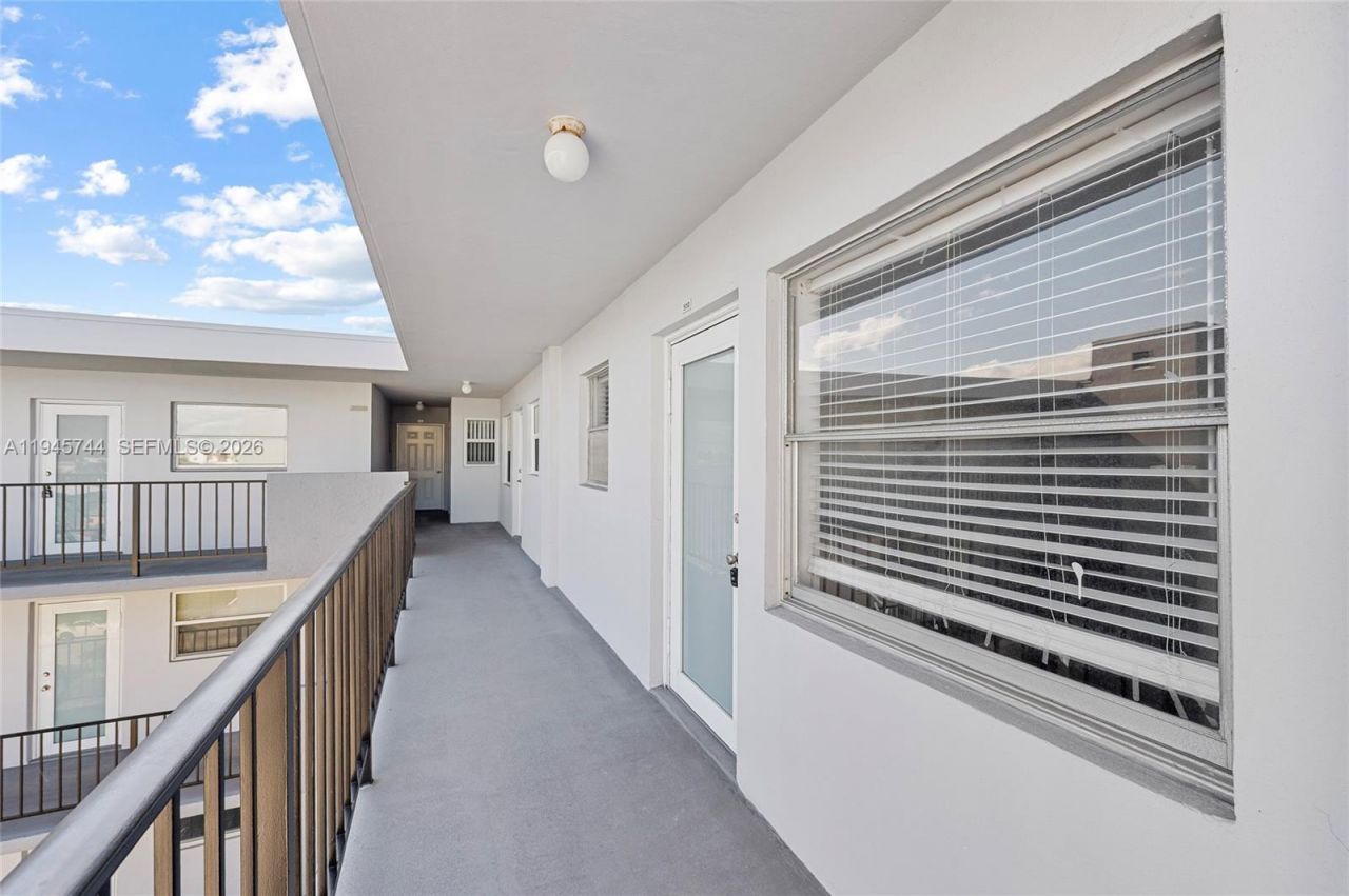 1750 Jefferson St, Unit 510, Hollywood, FL 33020 Photo