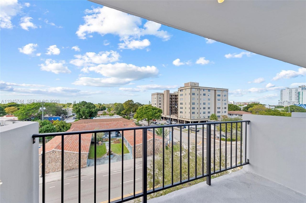 1750 Jefferson St, Unit 510, Hollywood, FL 33020 Photo