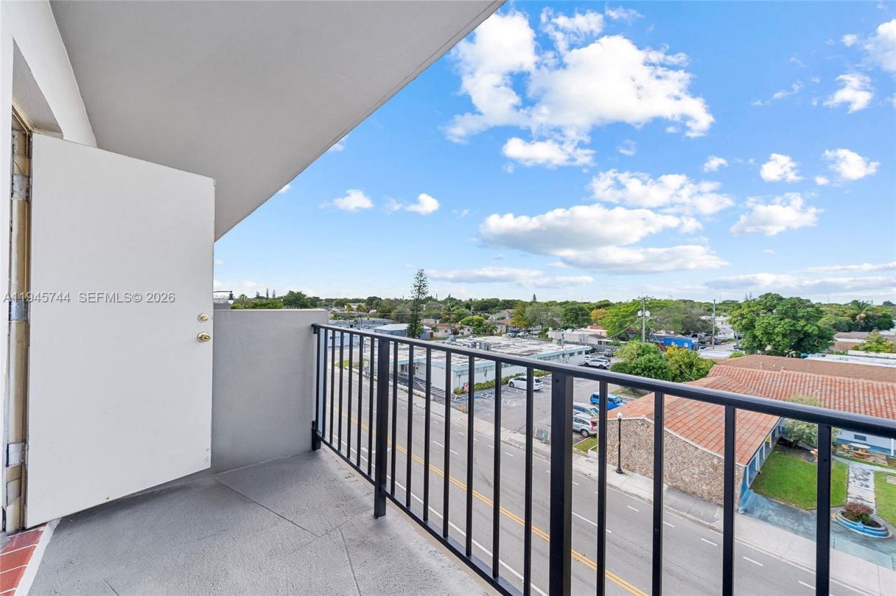 1750 Jefferson St, Unit 510, Hollywood, FL 33020 Photo