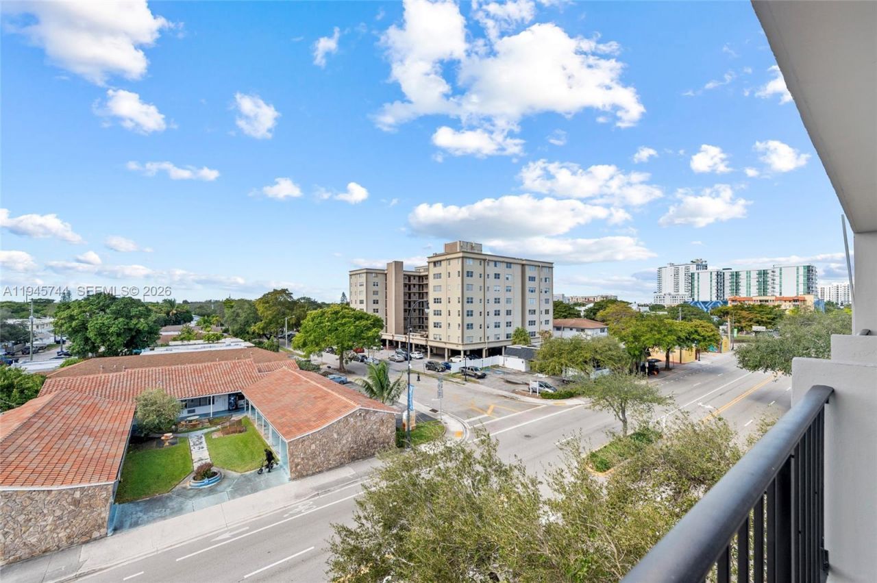 1750 Jefferson St, Unit 510, Hollywood, FL 33020 Photo