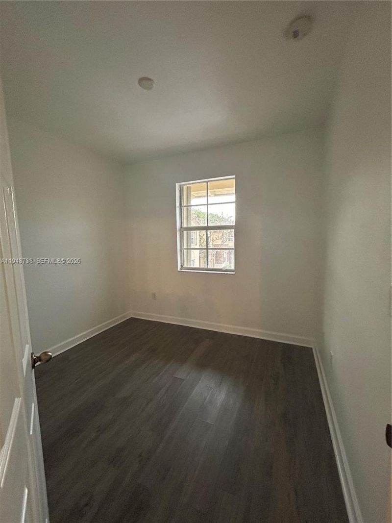 1720 NE 33rd Ave , Unit 201-5, Homestead, FL 33033 Photo