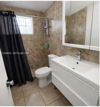 1140 NE 196th Ter, Miami, FL 33179 Photo