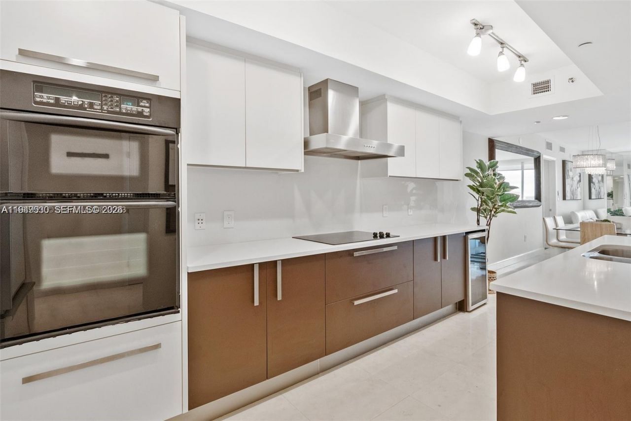 1800 S Ocean Dr, Unit 3608, Hallandale Beach, FL 33009 Photo