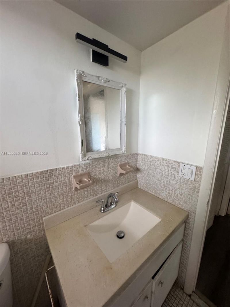 1475 NE 125th Ter , Unit 406A, North Miami, FL 33161 Photo
