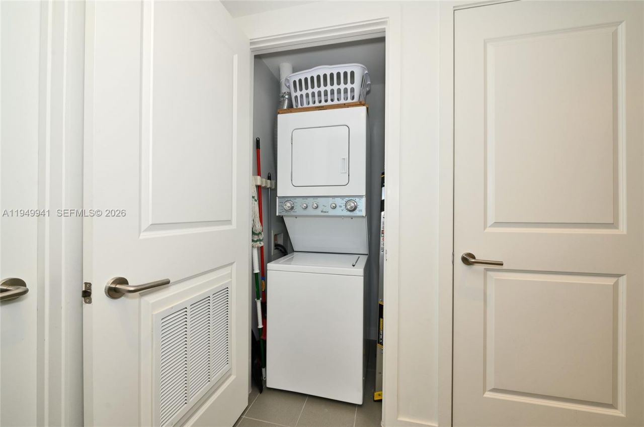 1600 NE 1 Ave, Unit 2012, Miami, FL 33132 Photo