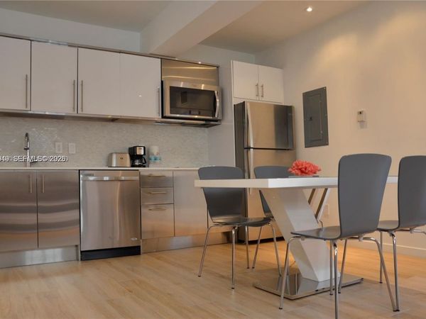 700 16th St, Unit 201, Miami Beach, FL 33139