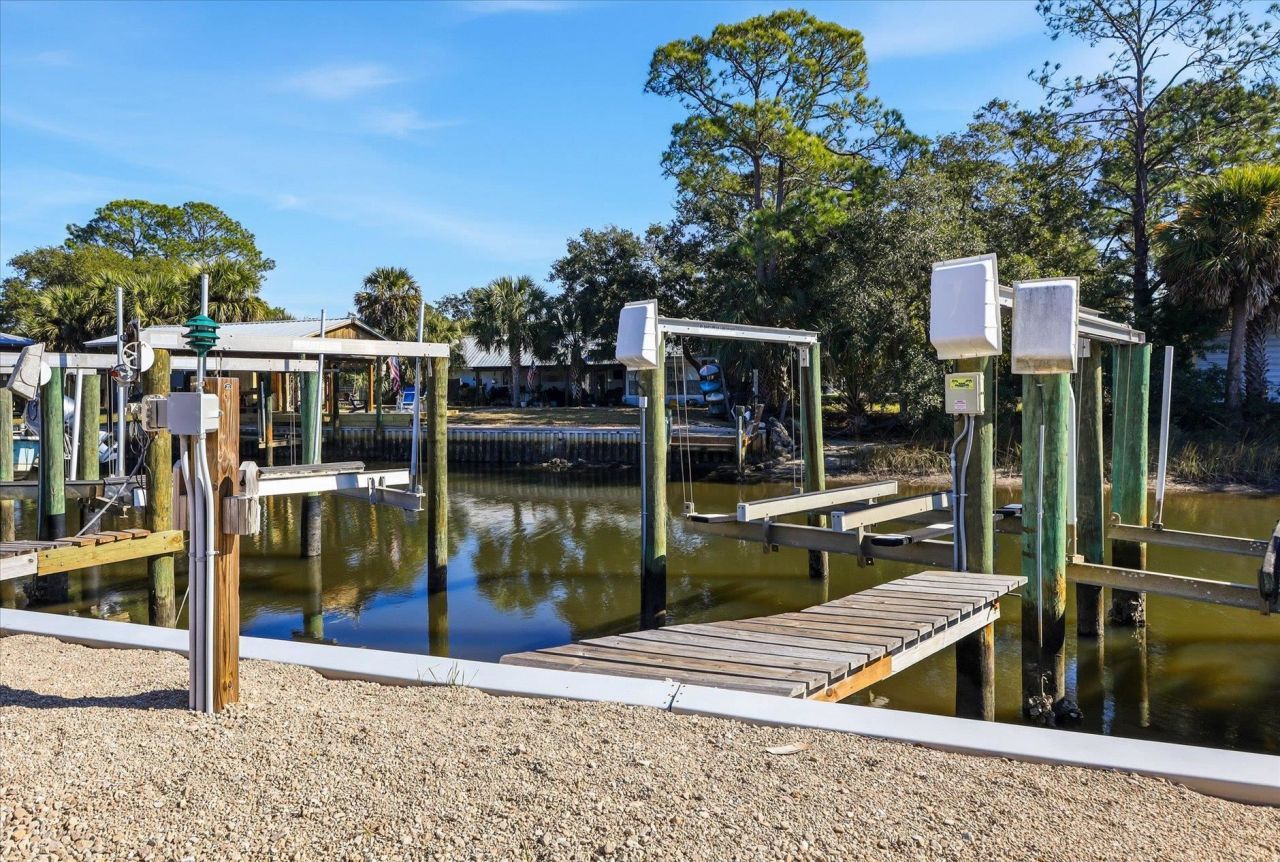 695 B6 Mashes Sands Road, Panacea, FL 32346 Photo