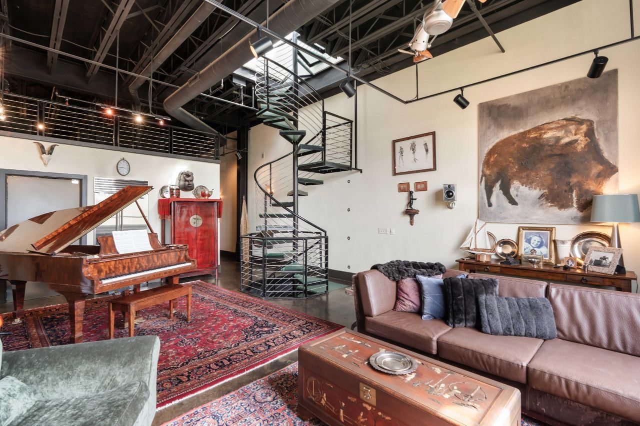 517 King Street Photo 12