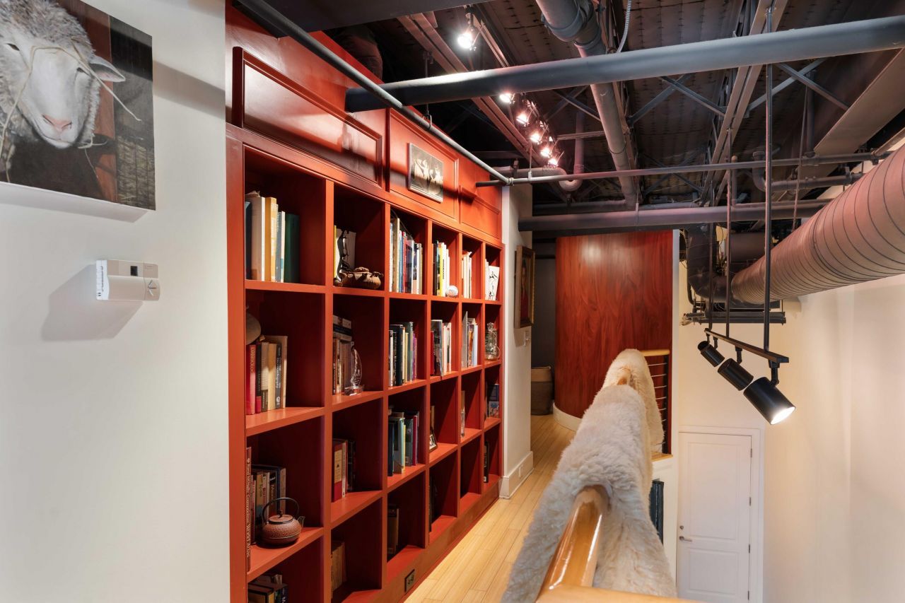 517 King Street Photo 16