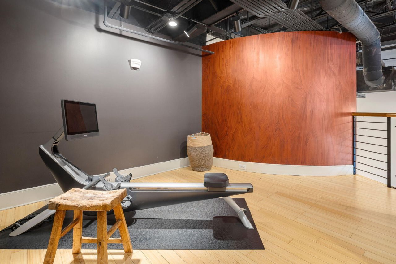 517 King Street Photo 17