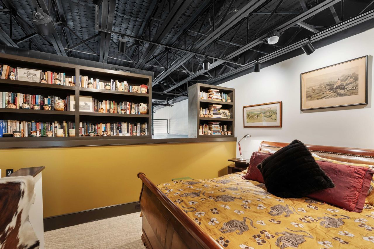 517 King Street Photo 18