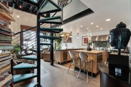 517 King Street photo 4