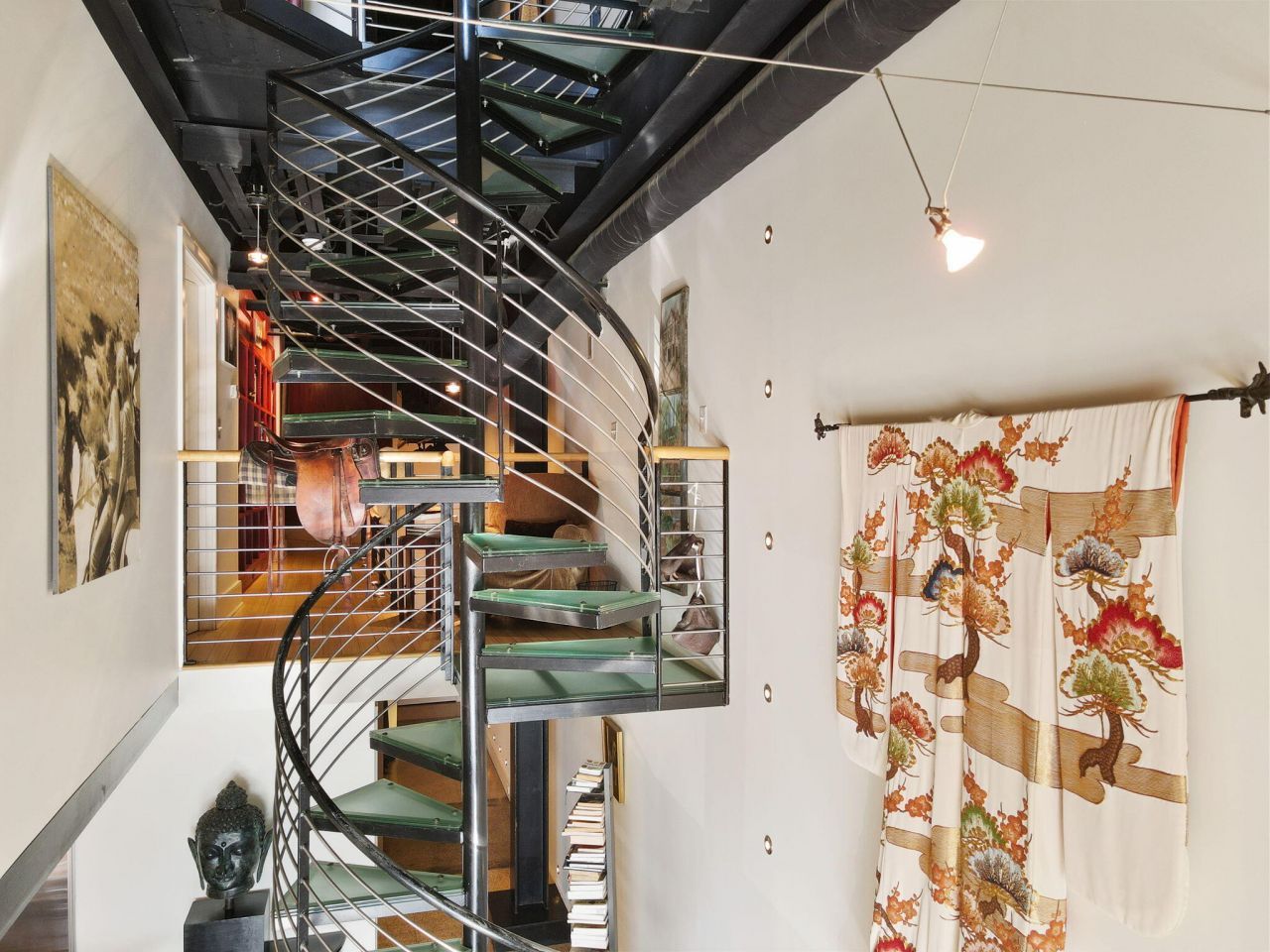 517 King Street Photo 6