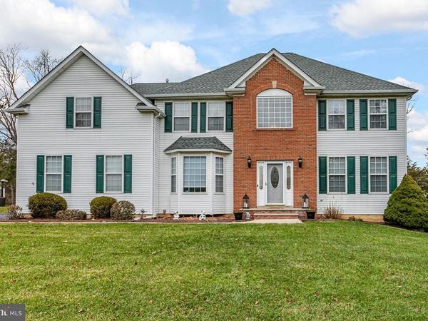 4 GRAMERCY ROAD, MONMOUTH JUNCTION, NJ 08852