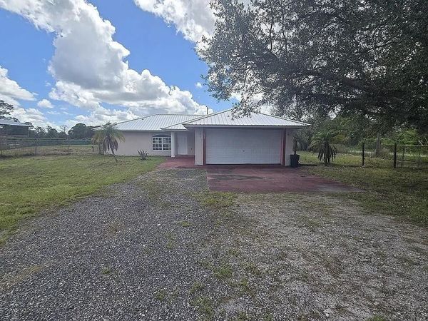472 Avenida Del Sur, Clewiston, FL 33440