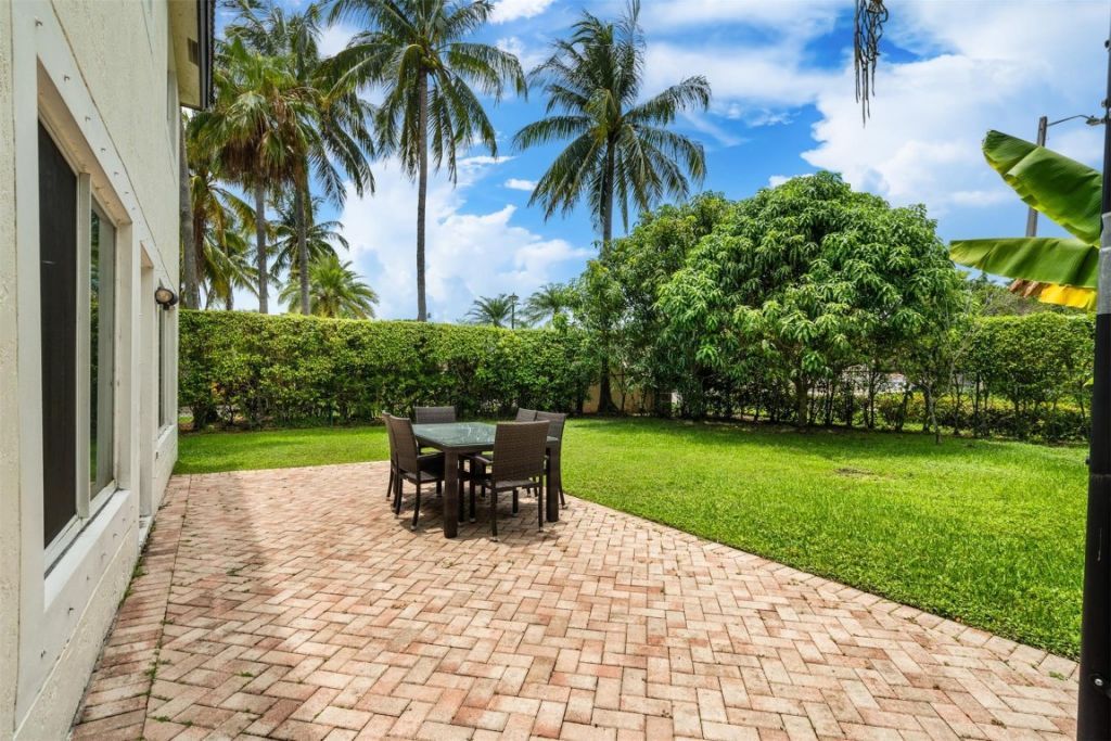 5450 NW 122nd Drive, Coral Springs, FL 33076 Photo