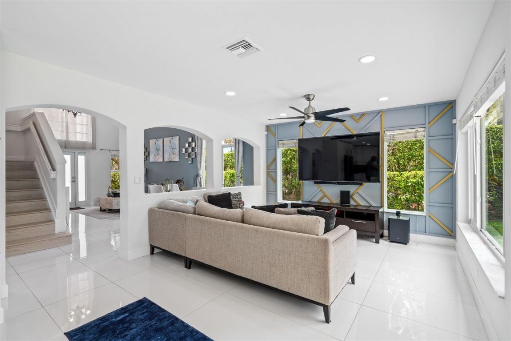 5450 NW 122nd Drive, Coral Springs, FL 33076 Photo