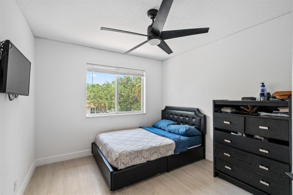 5450 NW 122nd Drive, Coral Springs, FL 33076 Photo