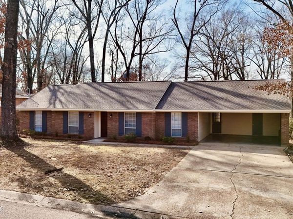 1406 Post Road, Clinton, MS 39056