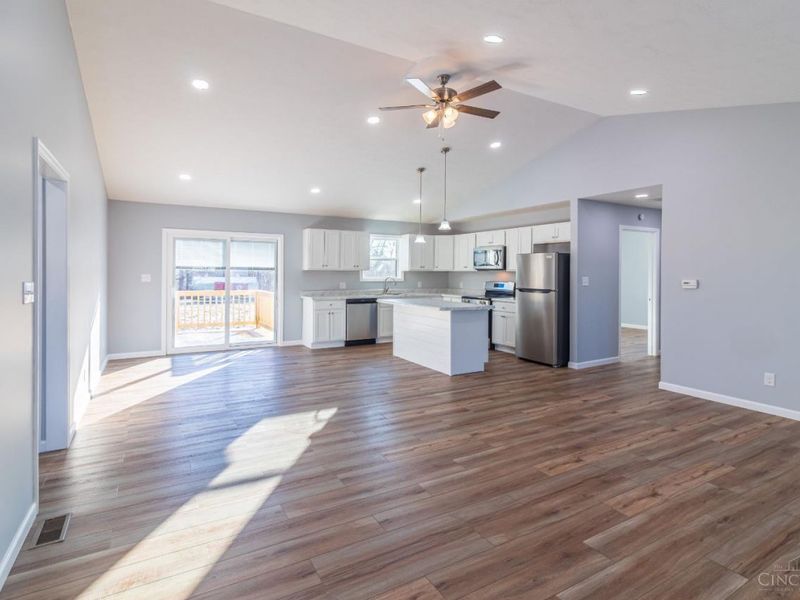 186 S Market Street, West Union, OH 45693 Photo 17