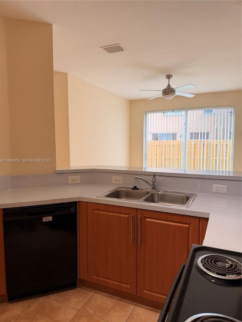 2483 SE 14th St, Homestead, FL 33035 Photo