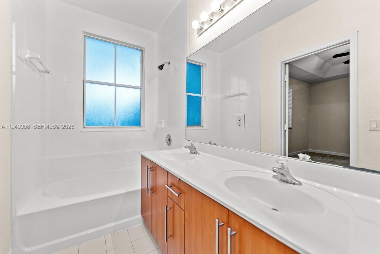 2483 SE 14th St, Homestead, FL 33035 Photo