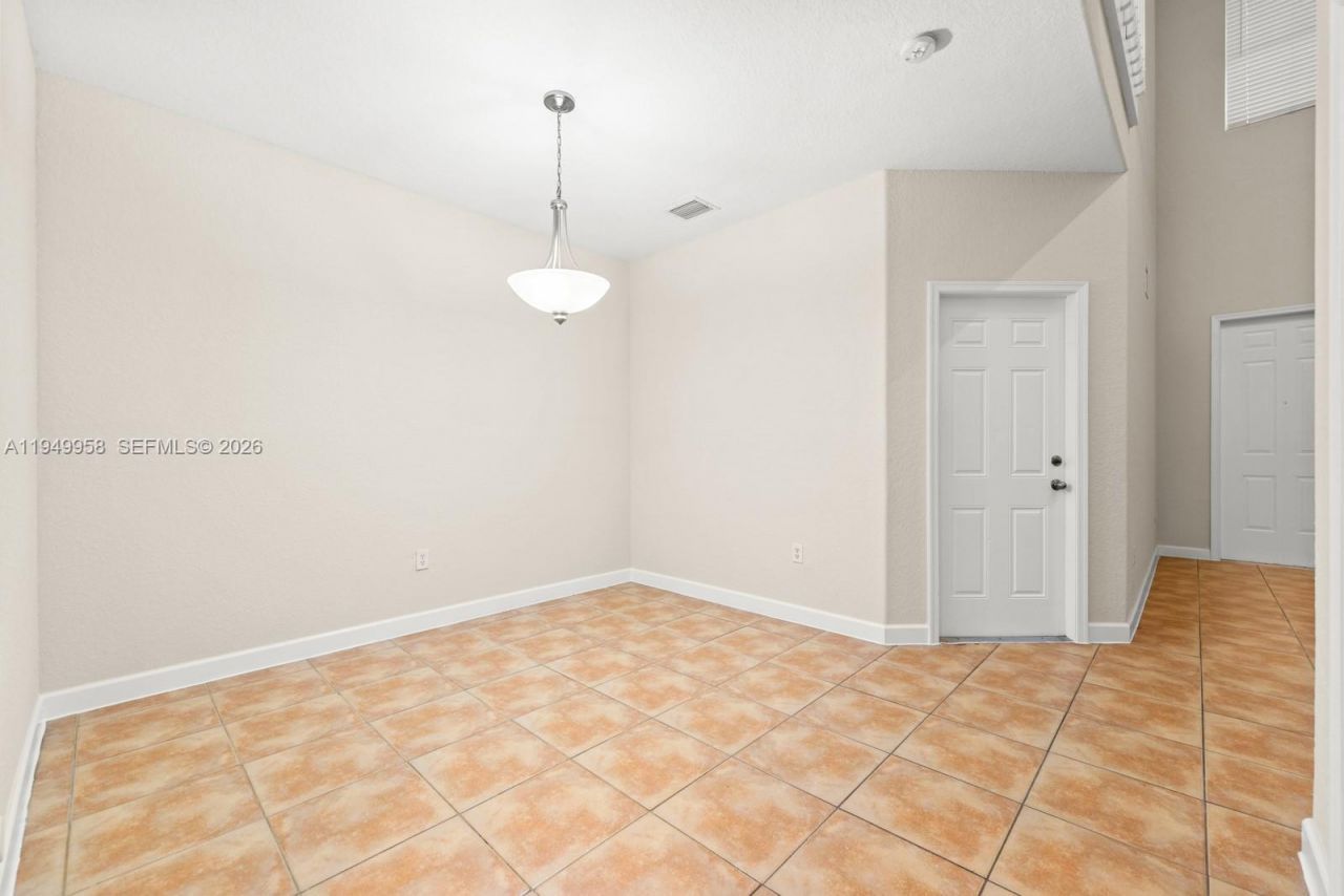 2483 SE 14th St, Homestead, FL 33035 Photo