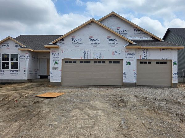 8806 Zeppelin Avenue NE, Cedar Rapids, IA 52402