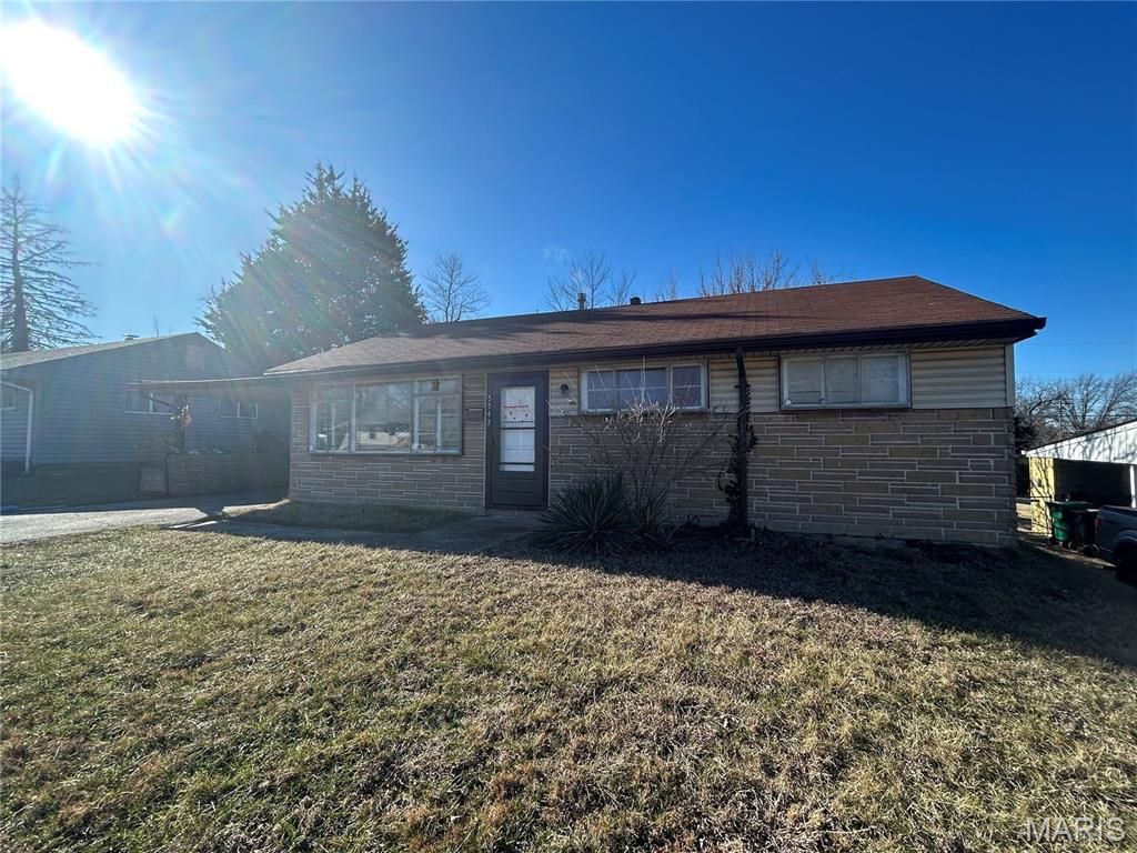 5547 Holborn Drive, Saint Louis, MO 63121 Main Photo