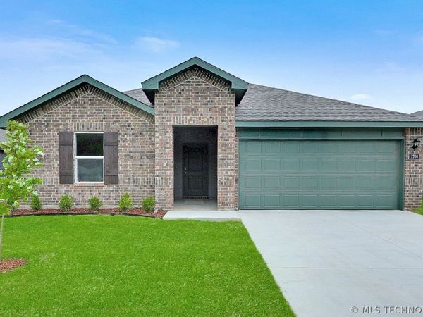 1700 S 22nd Street, Broken Arrow, OK 74011