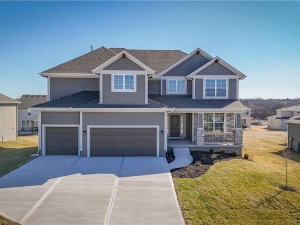 2717 W Park Street, Olathe, KS 66061