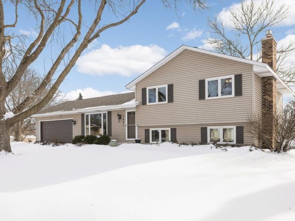 7501 W 100th Street, Bloomington, MN 55438