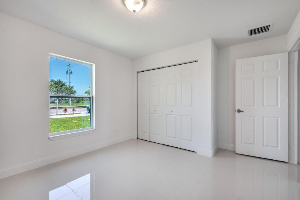 122 SW Becker Road, Port Saint Lucie, FL 34953 Photo