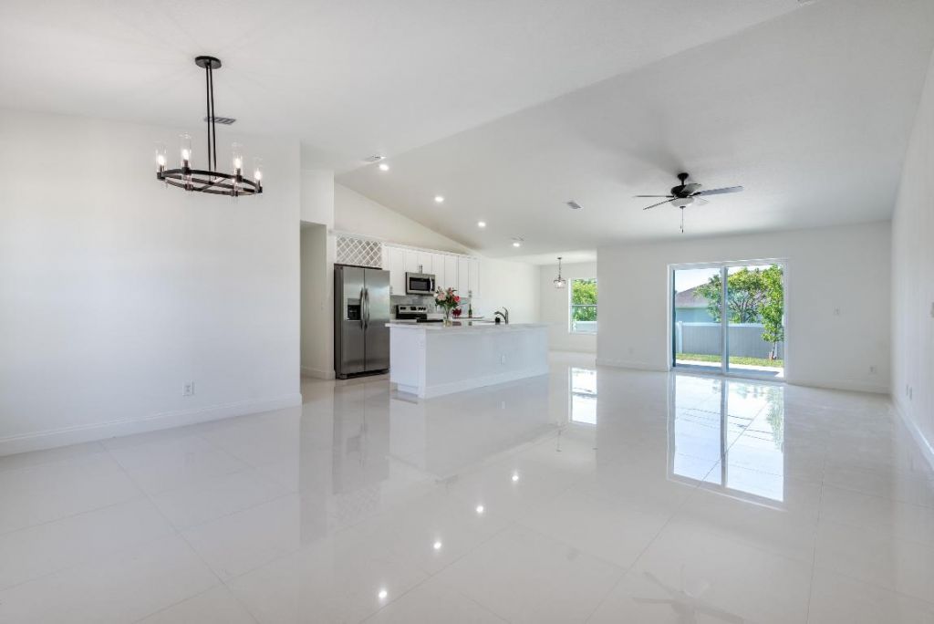 122 SW Becker Road, Port Saint Lucie, FL 34953 Photo