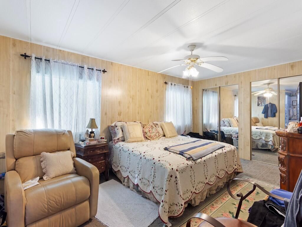 8 Novedades, Port Saint Lucie, FL 34952 Photo