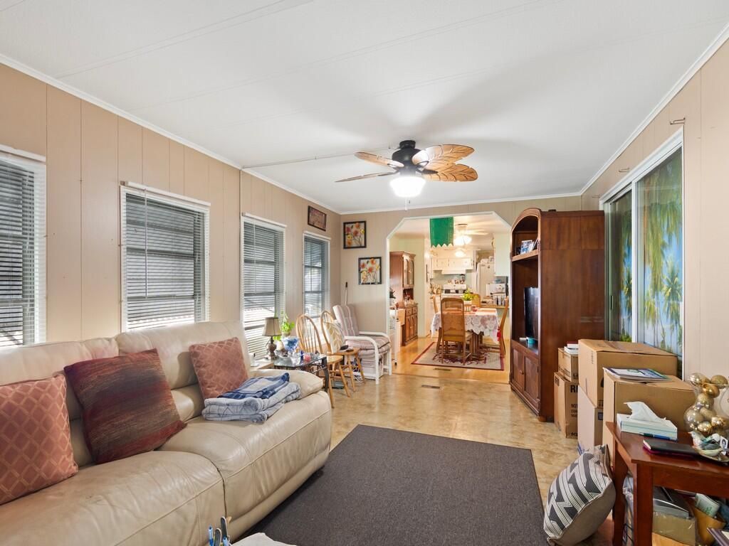 8 Novedades, Port Saint Lucie, FL 34952 Photo