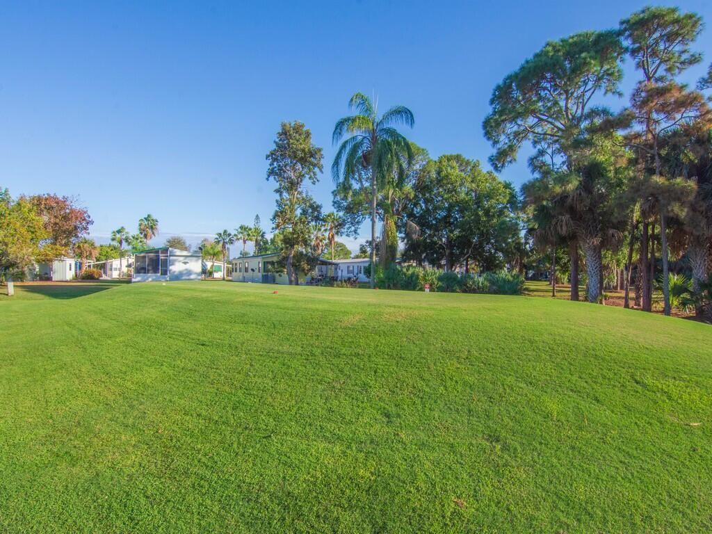 8 Novedades, Port Saint Lucie, FL 34952 Photo