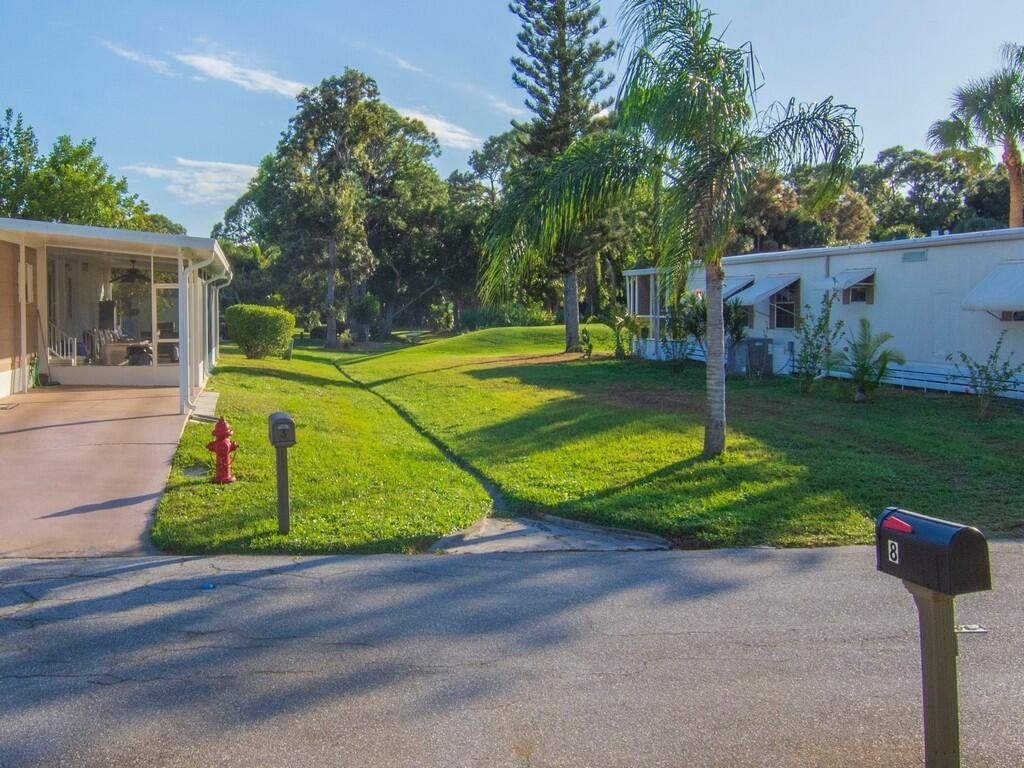 8 Novedades, Port Saint Lucie, FL 34952 Photo