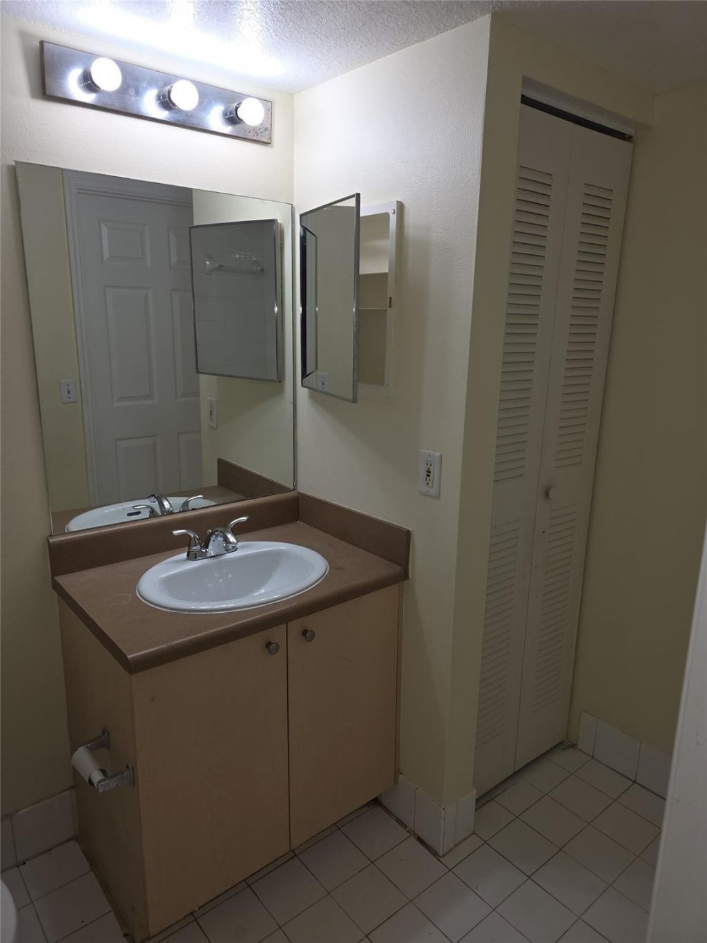 4081 San Marino Boulevard, Unit 205, West Palm Beach, FL 33409 Photo