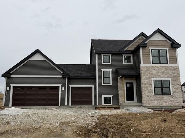 1369 Scotsland LANE, Oconomowoc, WI 53066